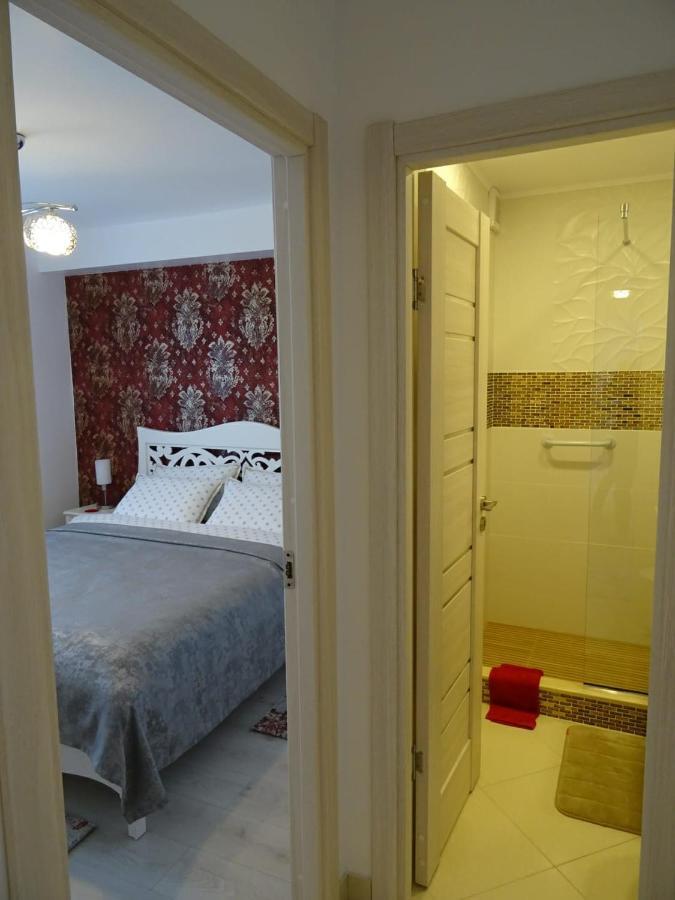 Carla'S Apart Palas-Hala Centrala 1 Bedroom, Airport Shuttle Yaş Dış mekan fotoğraf