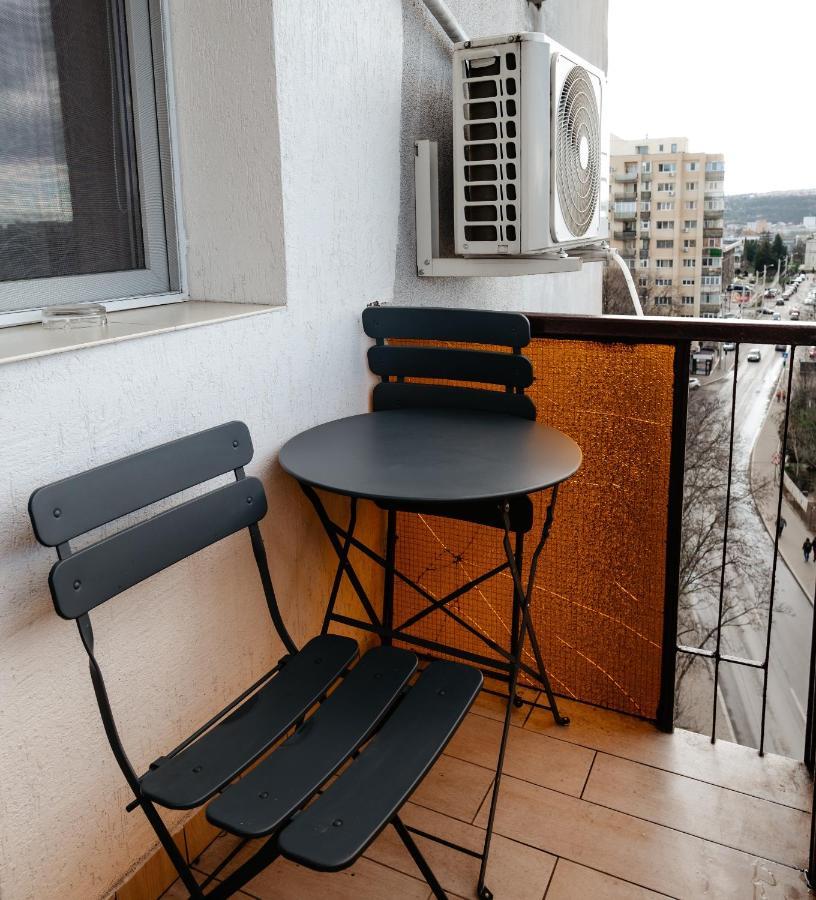 Carla'S Apart Palas-Hala Centrala 1 Bedroom, Airport Shuttle Yaş Dış mekan fotoğraf