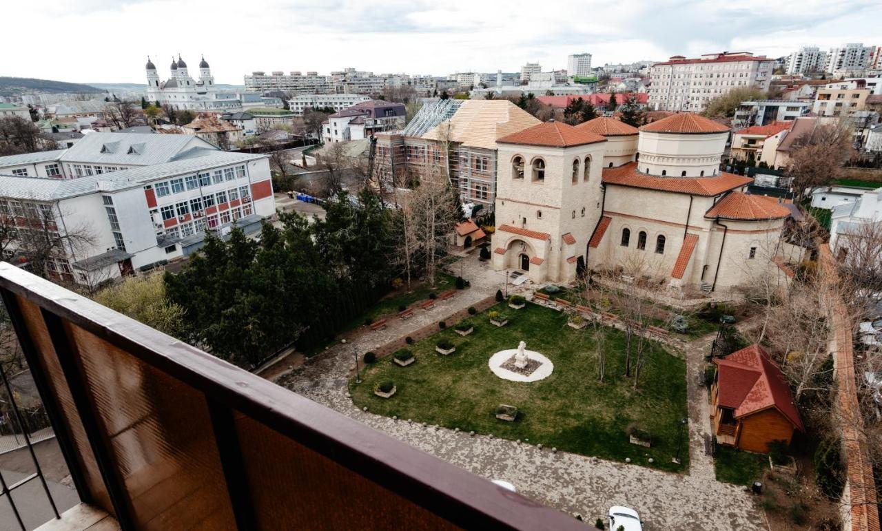 Carla'S Apart Palas-Hala Centrala 1 Bedroom, Airport Shuttle Yaş Dış mekan fotoğraf