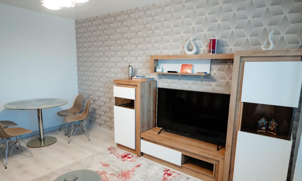 Carla'S Apart Palas-Hala Centrala 1 Bedroom, Airport Shuttle Yaş Dış mekan fotoğraf