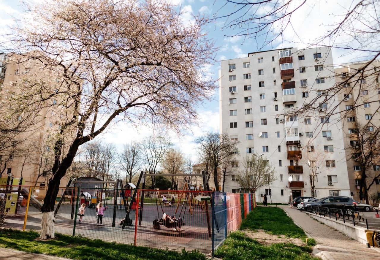Carla'S Apart Palas-Hala Centrala 1 Bedroom, Airport Shuttle Yaş Dış mekan fotoğraf